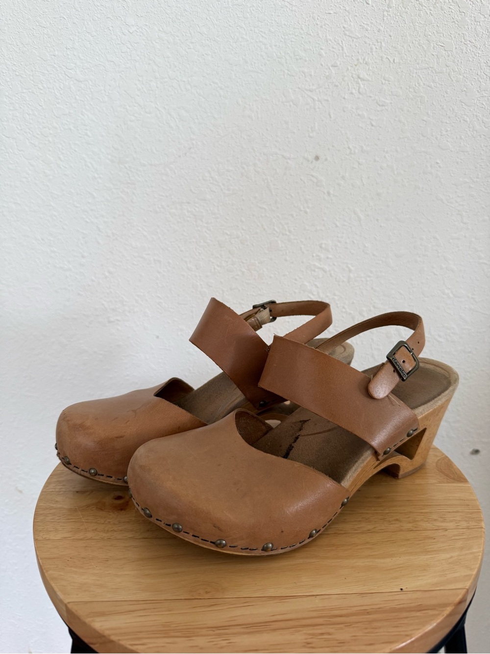 Dansko Thea Tan Leather Clog Slingback Wedge Sandals with Adjustable Strap Heels
